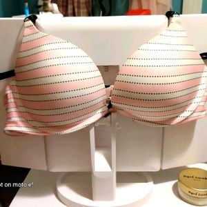 Victoria secret lightly lined push-up bra.